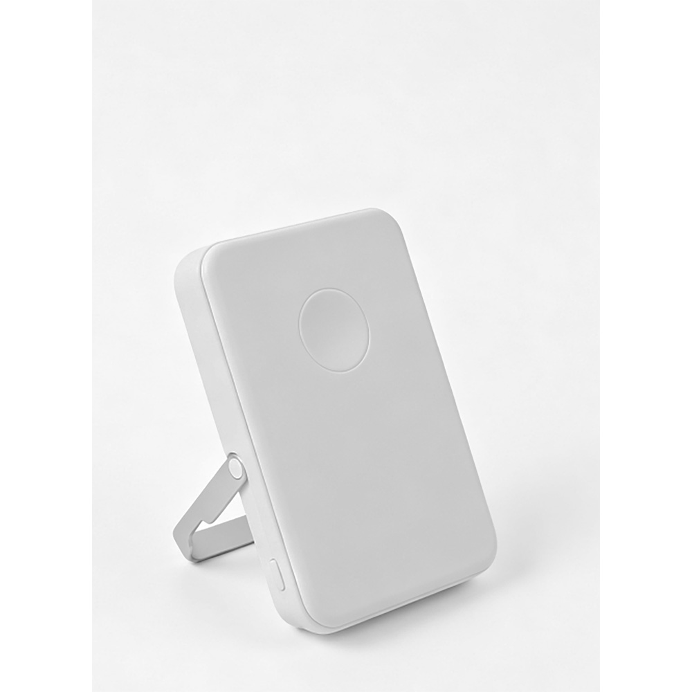 PWB-80-B MagSafe Powerbank